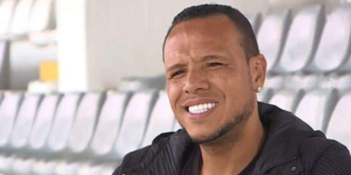 Luis Fabiano anuncia pré-candidatura a deputado federal por São Paulo: 'Aceitei o chamado'; VÍDEO  