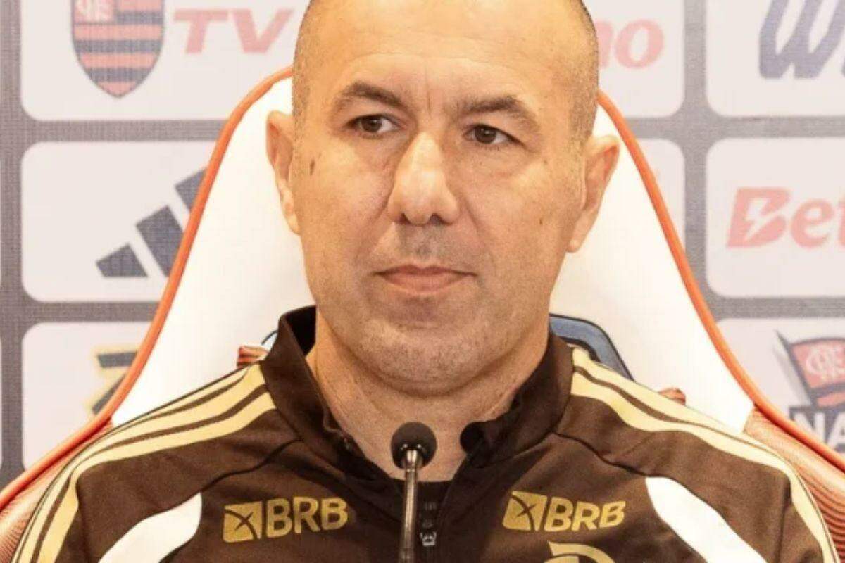Jardim critica arbitragem após derrota para o Palmeiras: 'É fácil dar amarelo para o Flamengo'