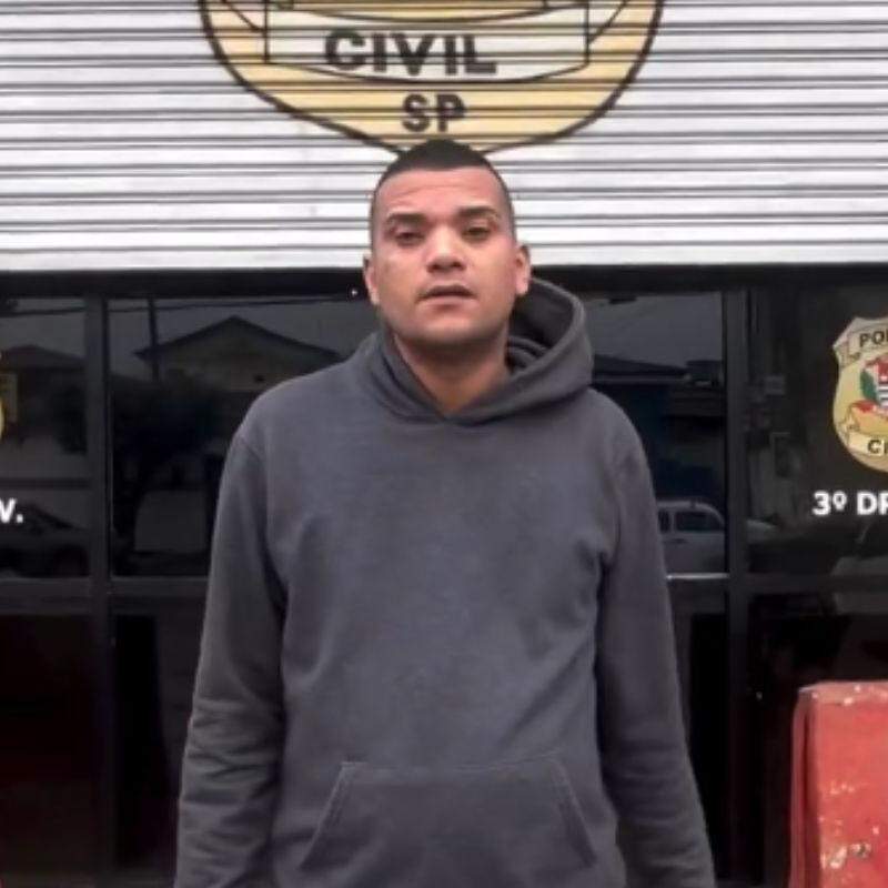 'Bomba' é conhecido por conteúdos humorísticos e gravou vídeo em delegacia de São Vicente