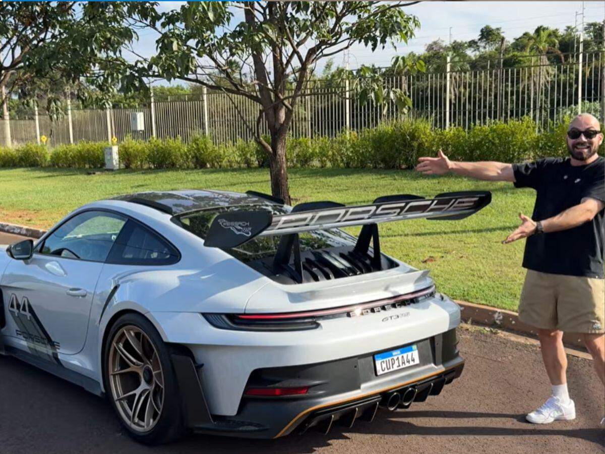 Influenciador Luan Marques Galasso publicou vídeo dando detalhes do Porsche 911 GT3 RS, que foi de Neymar