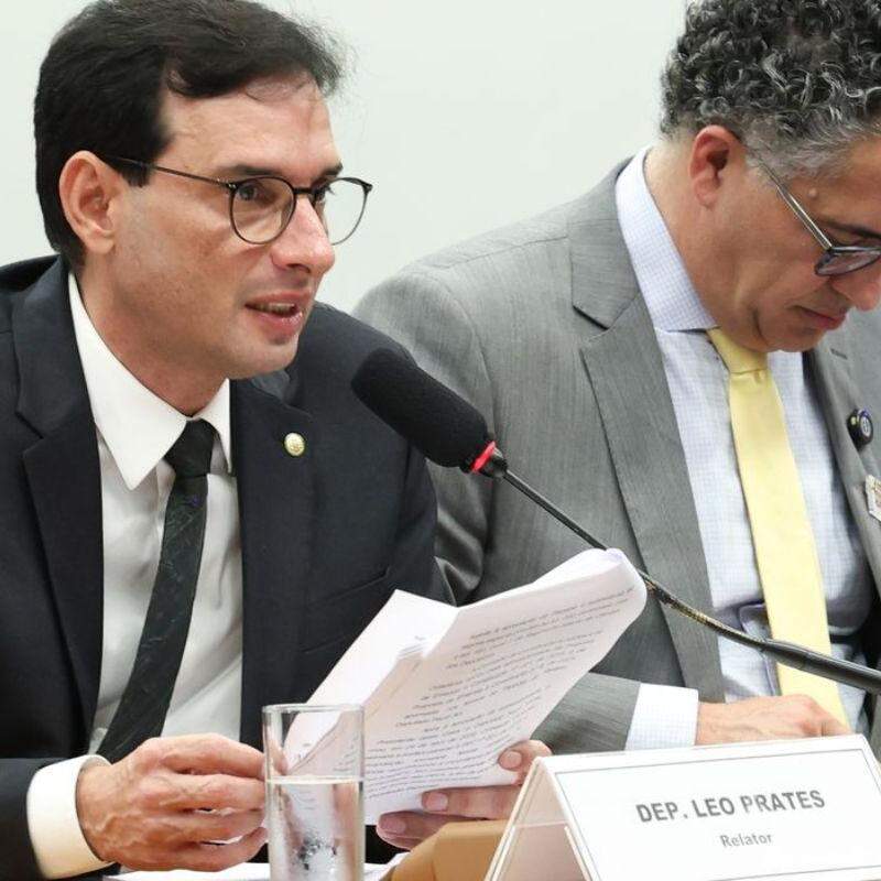 Fim da escala 6x1: relator propõe que um dia de folga seja no domingo