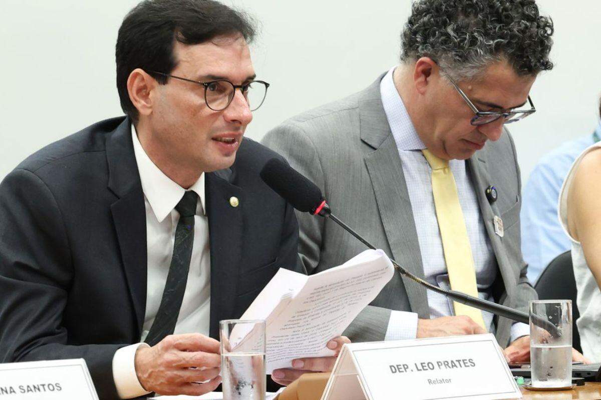 Fim da escala 6x1: relator propõe que um dia de folga seja no domingo
