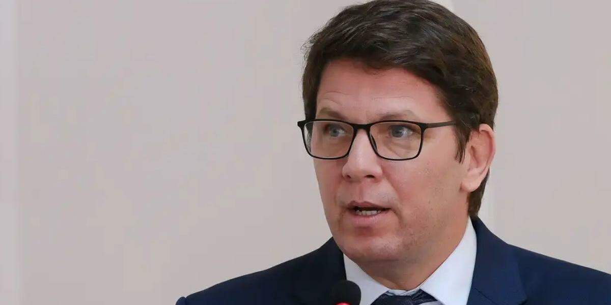 Mário Frias nega ao STF envio de emendas para financiar filme de Bolsonaro