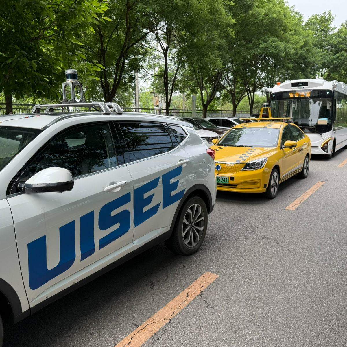 Veículos autônomos da UiSee foram apresentados à delegação formada por empresários, autoridades e executivos em Pequim