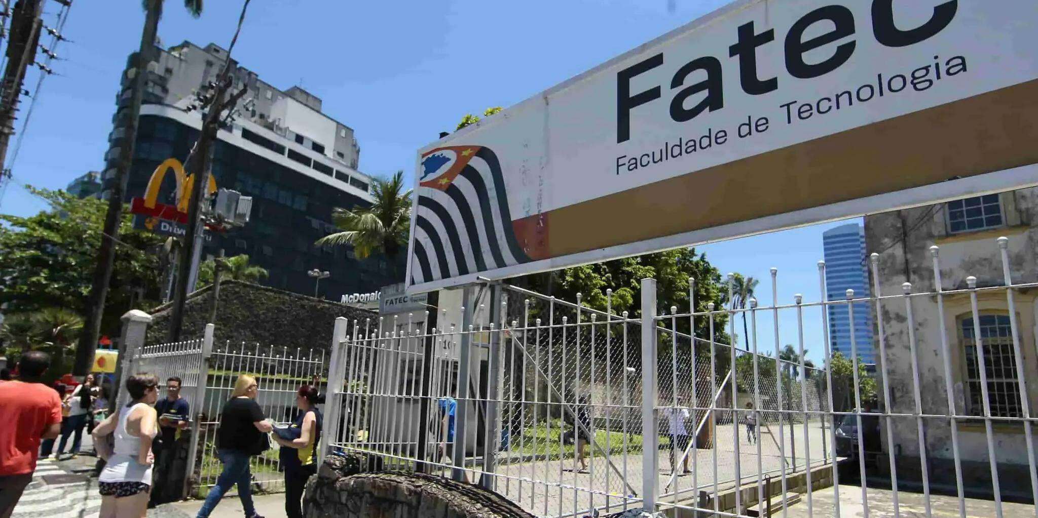 Segundo o Centro Paula Souza, a suspensão ocorre “para que seja realizada uma adequação nos termos do edital”