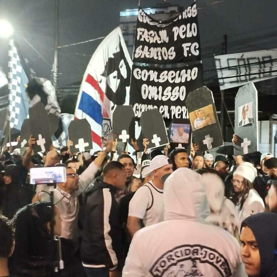Torcedores protestaram nas primeiras sessões e prometem marcar presença nesta quinta, na Vila