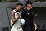 Neymar tem lesão na panturrilha e preocupa para a Copa do Mundo