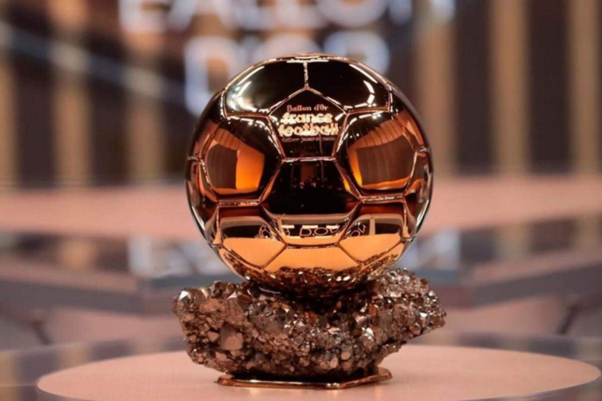 Eleição da Bola de Ouro é feita com base nos votos de painel global de 100 jornalistas