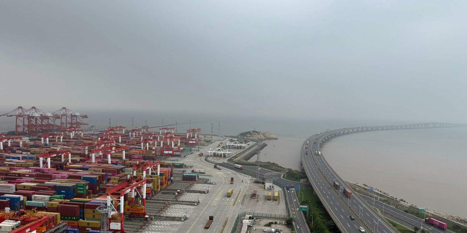 Access routes to the Port of Shanghai facilitate cargo flow and are synonymous with efficiency