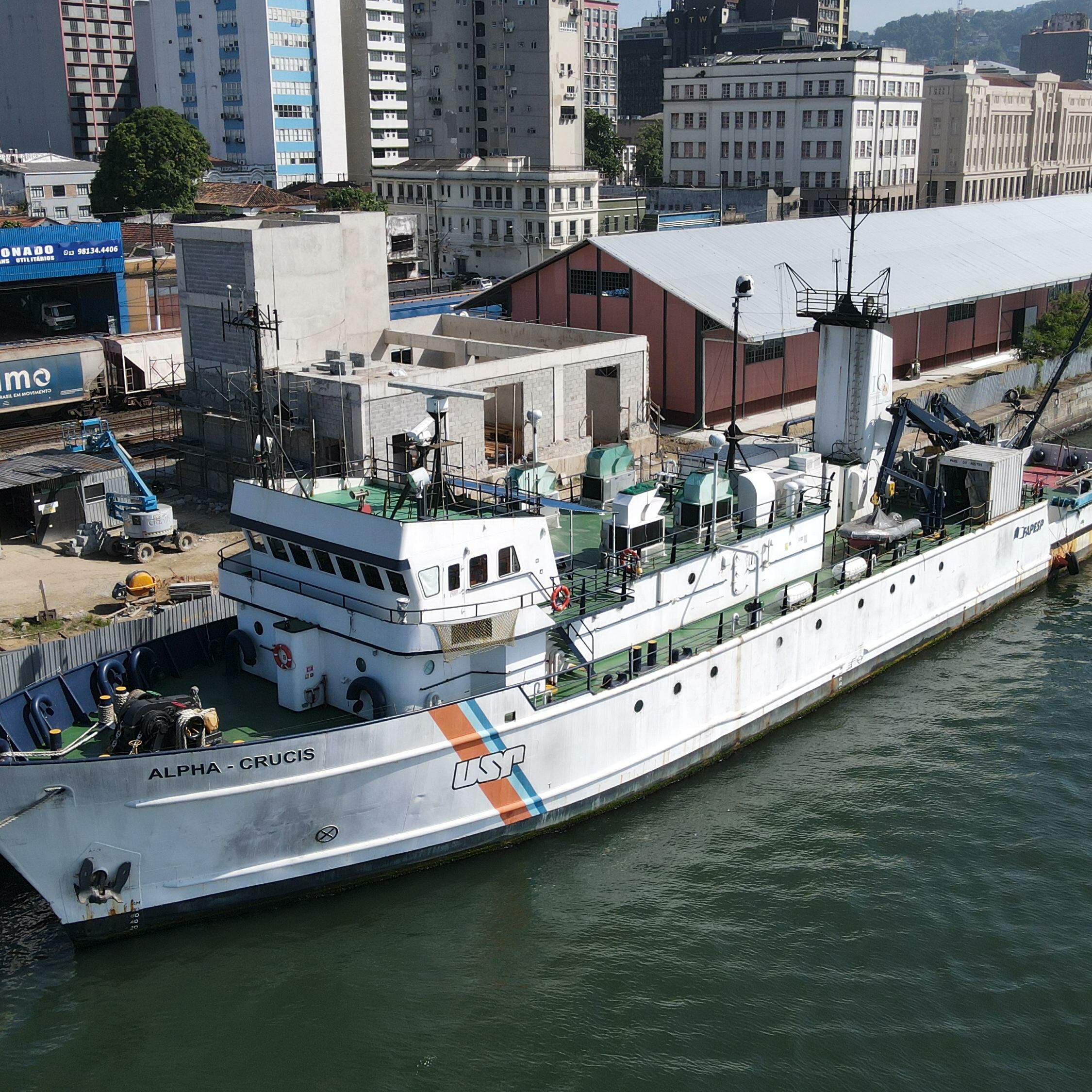 Embarcação Alpha Crucis ficará cerca de 60 dias em docagem no Rio de Janeiro