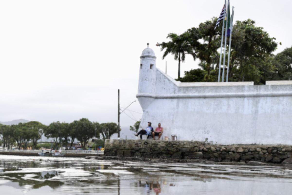 Forte São João é uma atração da caçula da Baixada Santista: força