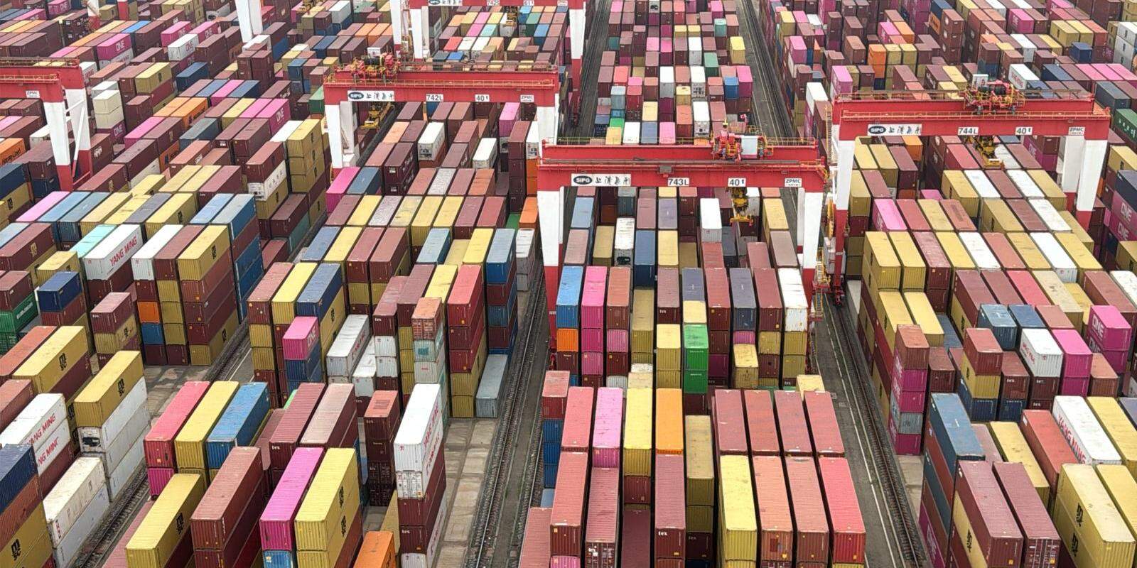 Porto de Xangai, visitado pela comitiva na primeira semana de agenda em solo chinês, teve seus avanços destacados nos veículos do Grupo Tribuna