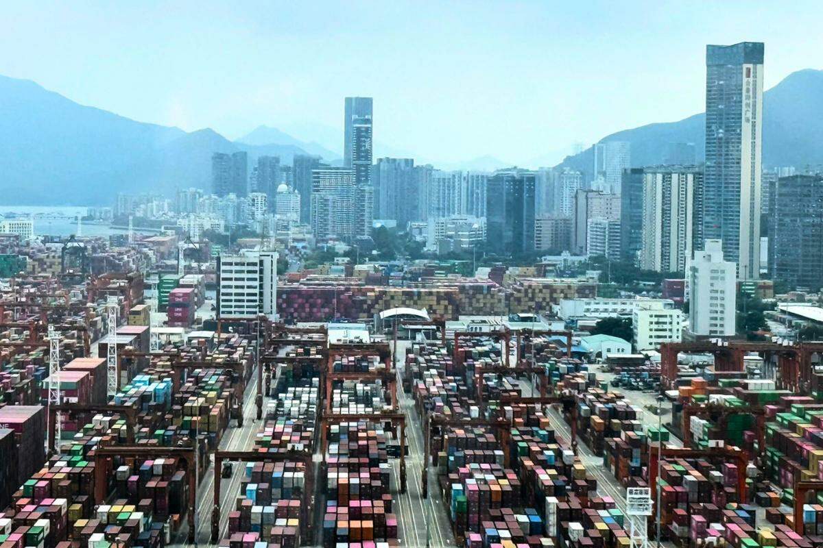 Projections for Yantian Terminal indicate throughput exceeding 16 million TEUs throughout 2026, surpassing the record set last year