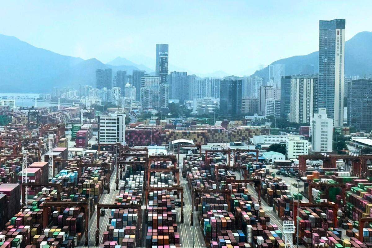Projections for Yantian Terminal indicate throughput exceeding 16 million TEUs throughout 2026, surpassing the record set last year