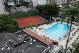 O Tênis Clube de Santos está no mesmo endereço, no Boqueirão, desde 1930