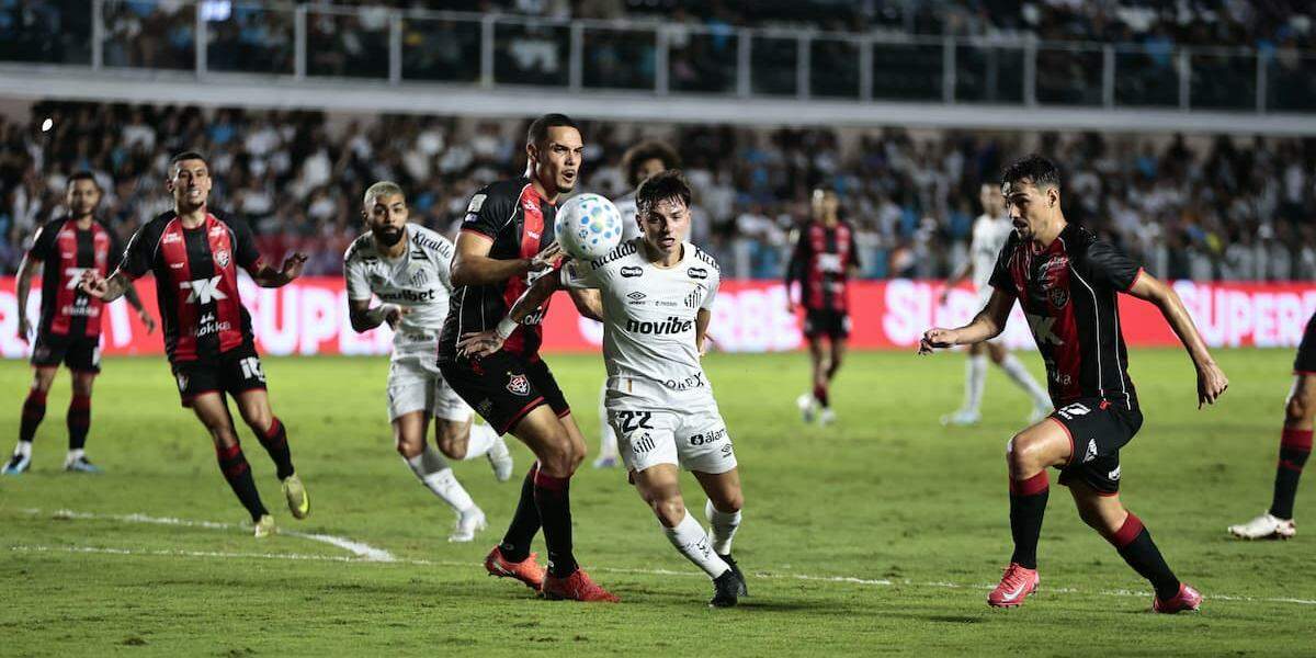 O Santos, de Barreal, conseguiu sair do Z-4 e avançou nas Copas do Brasil e Sul-Americana