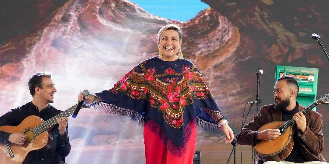 Ana Carla Lemos fará apresentação especial na noite de abertura da maior festa lusitana do Brasil