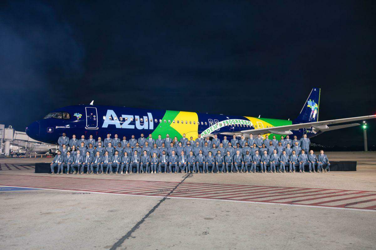 Seleção decola com atraso rumo aos EUA em avião de R$ 1,19 bi usado pelos Rolling Stones