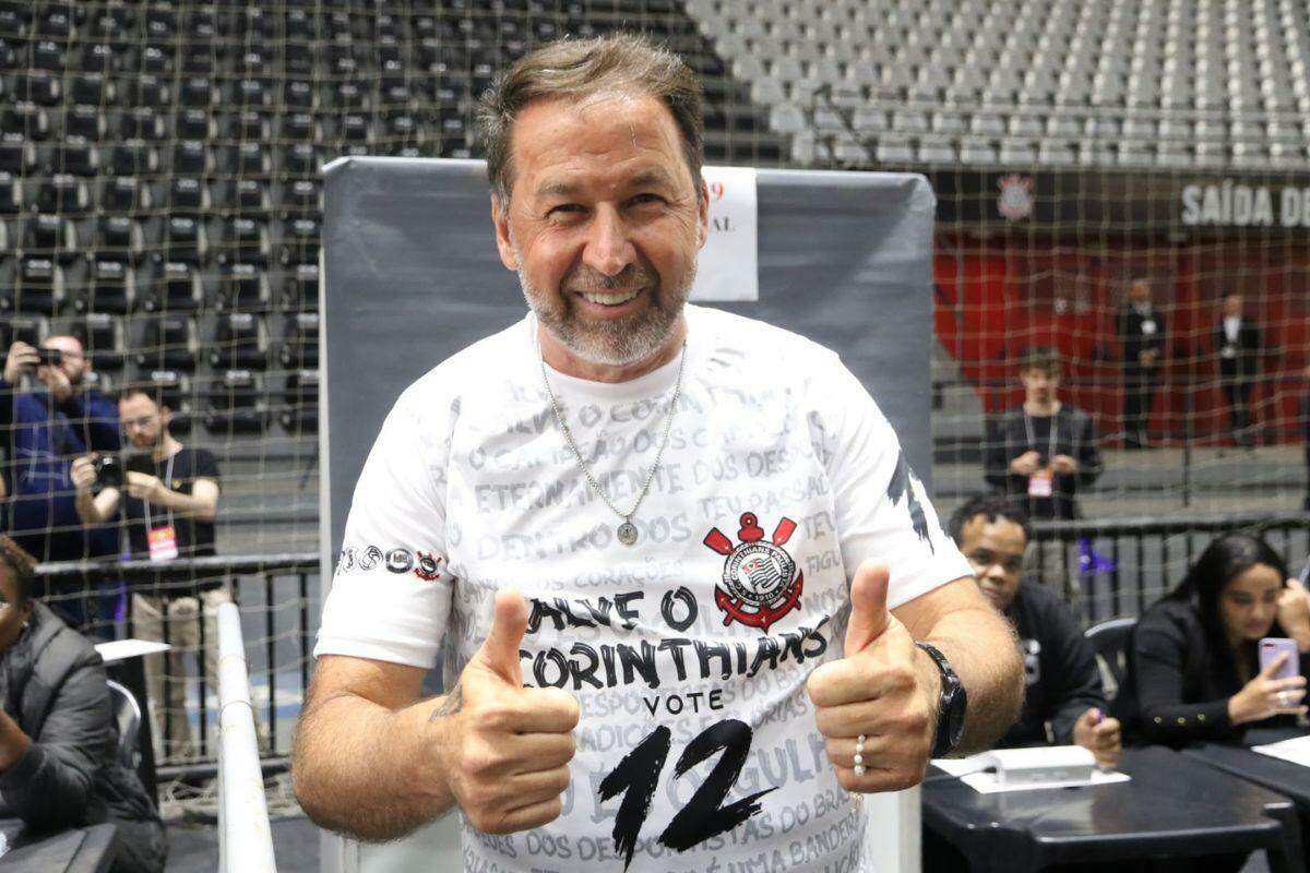 Augusto Melo é expulso do Corinthians e se junta a Andrés e Duilio como ex-sócio do clube