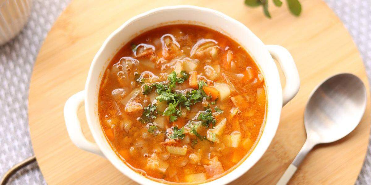 Sopa consistente