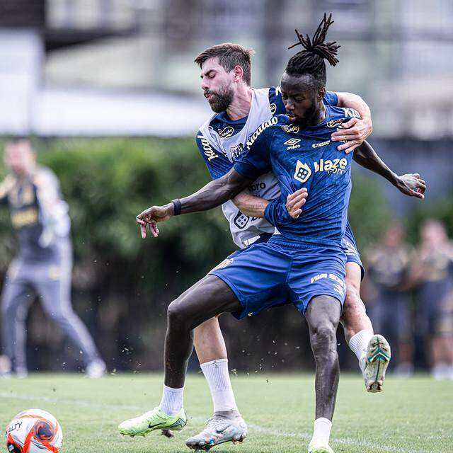 Yusupha Njie só foi visto em treinamentos com a camisa santista, mas não entrou em campo oficialmente pelo Peixe