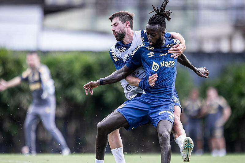 Yusupha Njie só foi visto em treinamentos com a camisa santista, mas não entrou em campo oficialmente pelo Peixe