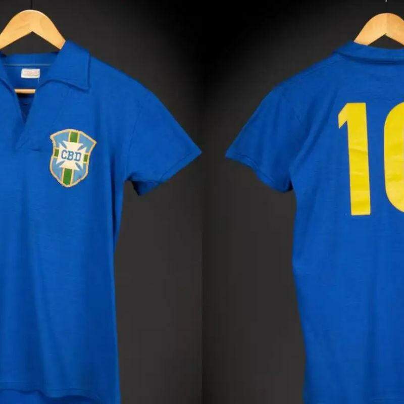 Camisa de Pelé da final da Copa de 58 vai a leilão com valor estimado de R$ 30 milhões