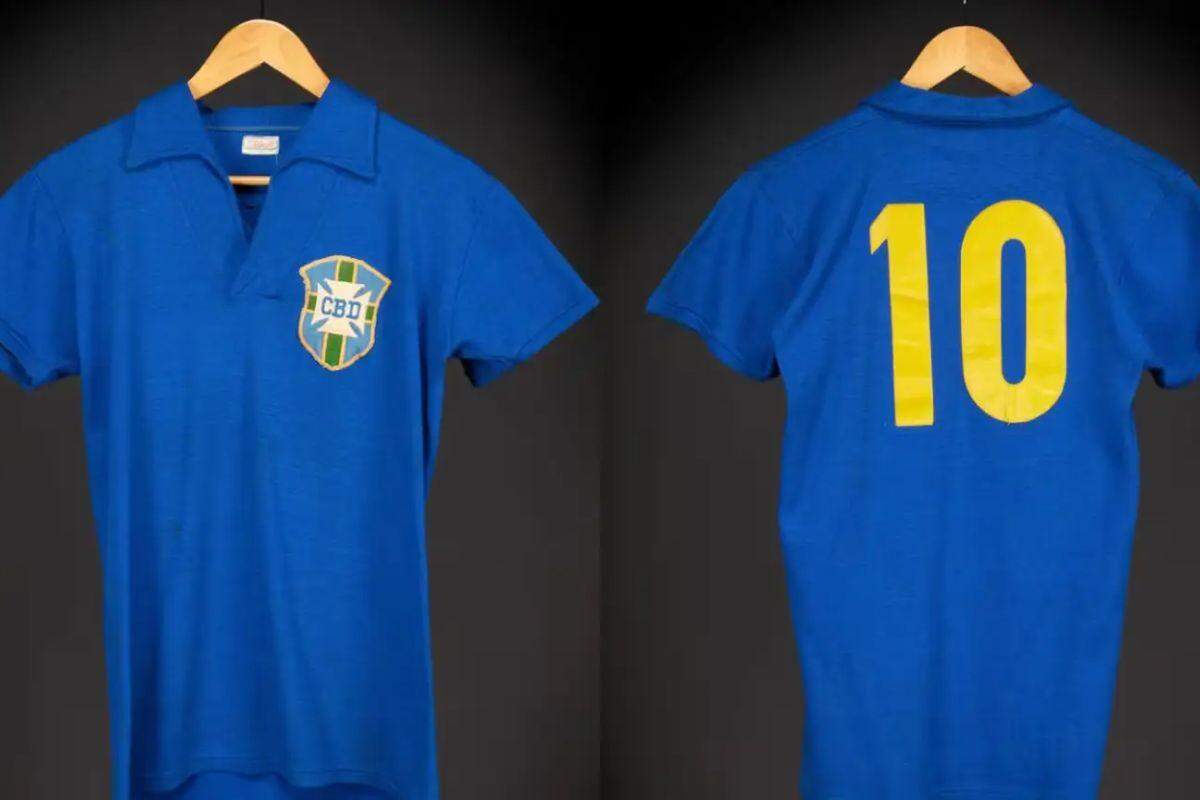 Camisa de Pelé da final da Copa de 58 vai a leilão com valor estimado de R$ 30 milhões