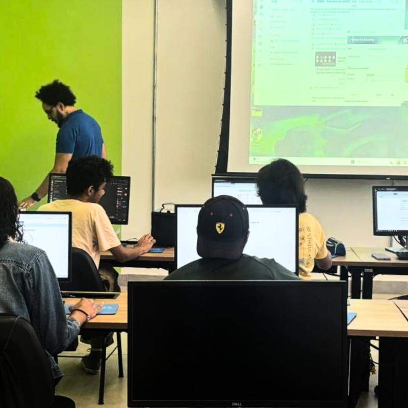 As aulas foram iniciadas no último dia 13 de maio, mas ainda é possível se inscrever