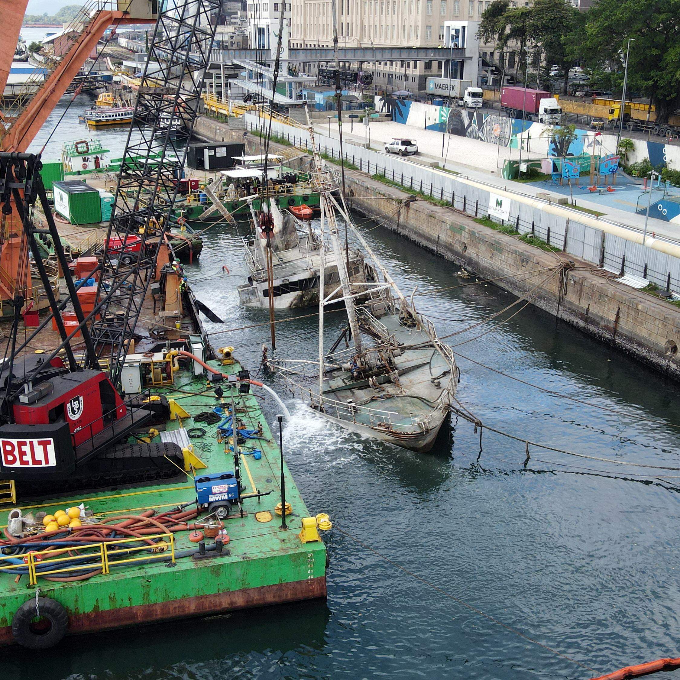 Marfort team visited Parque Valongo to conduct a refloating test of the historic oceanographic vessel