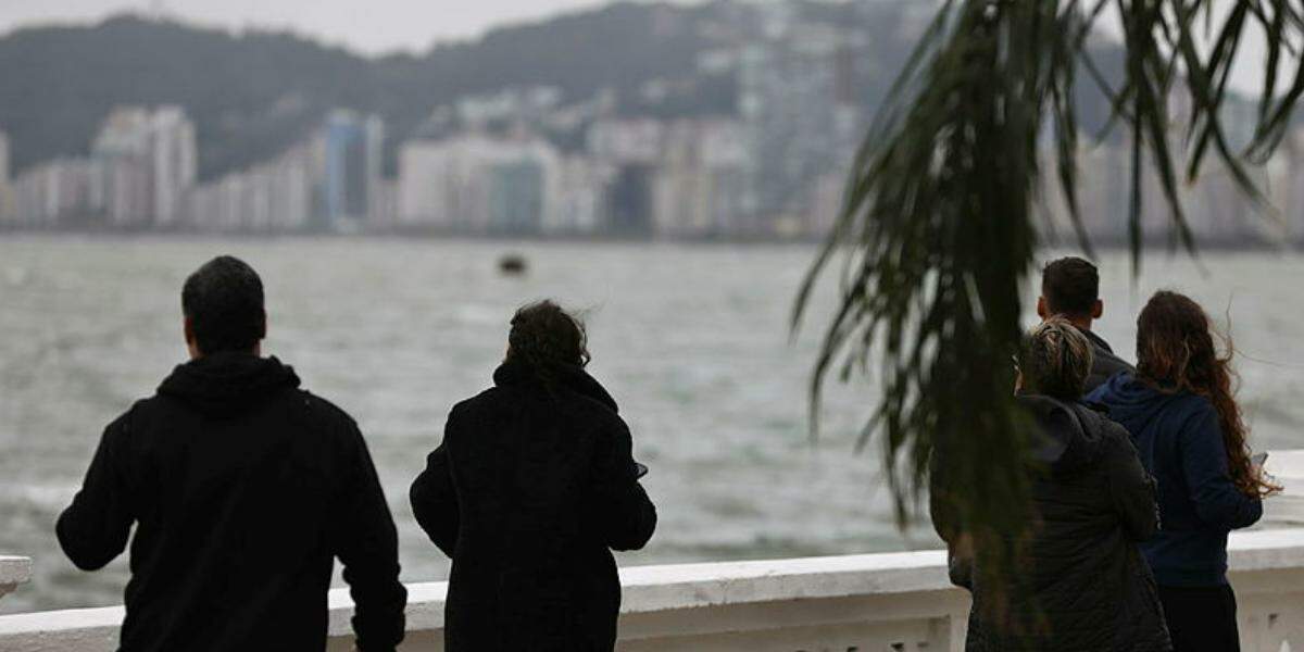 Inmet emite alerta sobre queda de temperatura na Baixada Santista, no restante de São Paulo e outros estados do Brasil