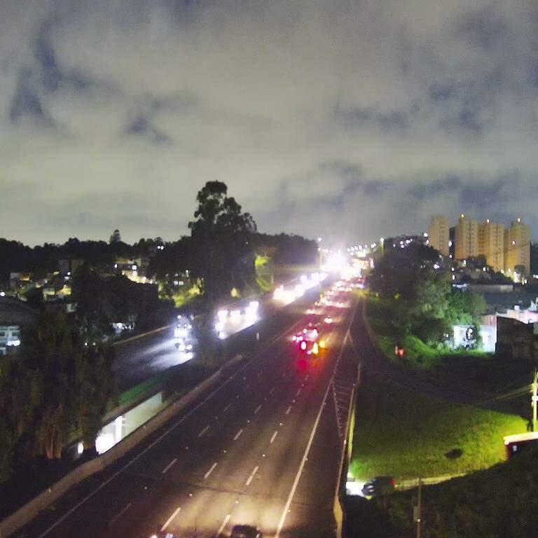 Rodovia dos Imigrantes, km 12, no planalto