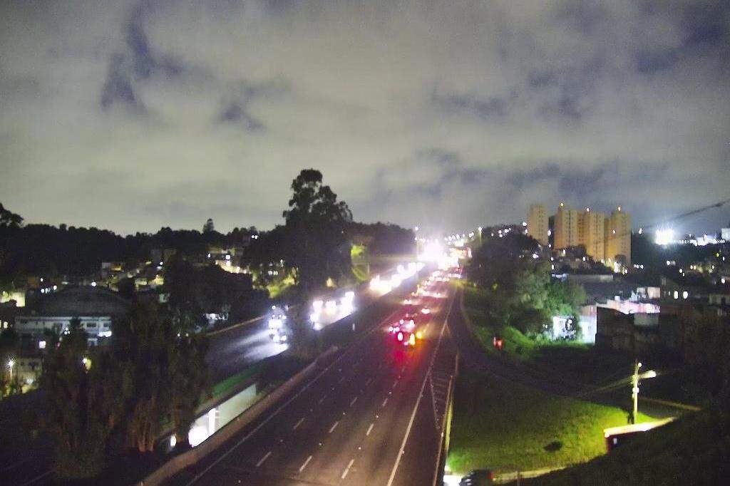 Rodovia dos Imigrantes, km 12, no planalto