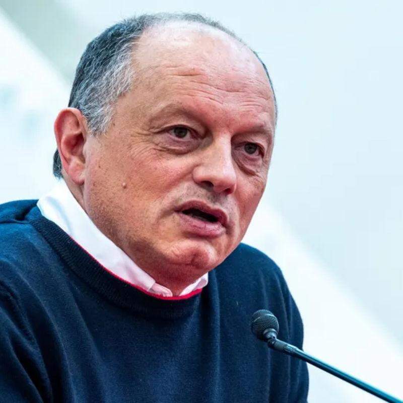 F1: Ferrari confirma internação do chefe Fred Vasseur em hospital de Mônaco