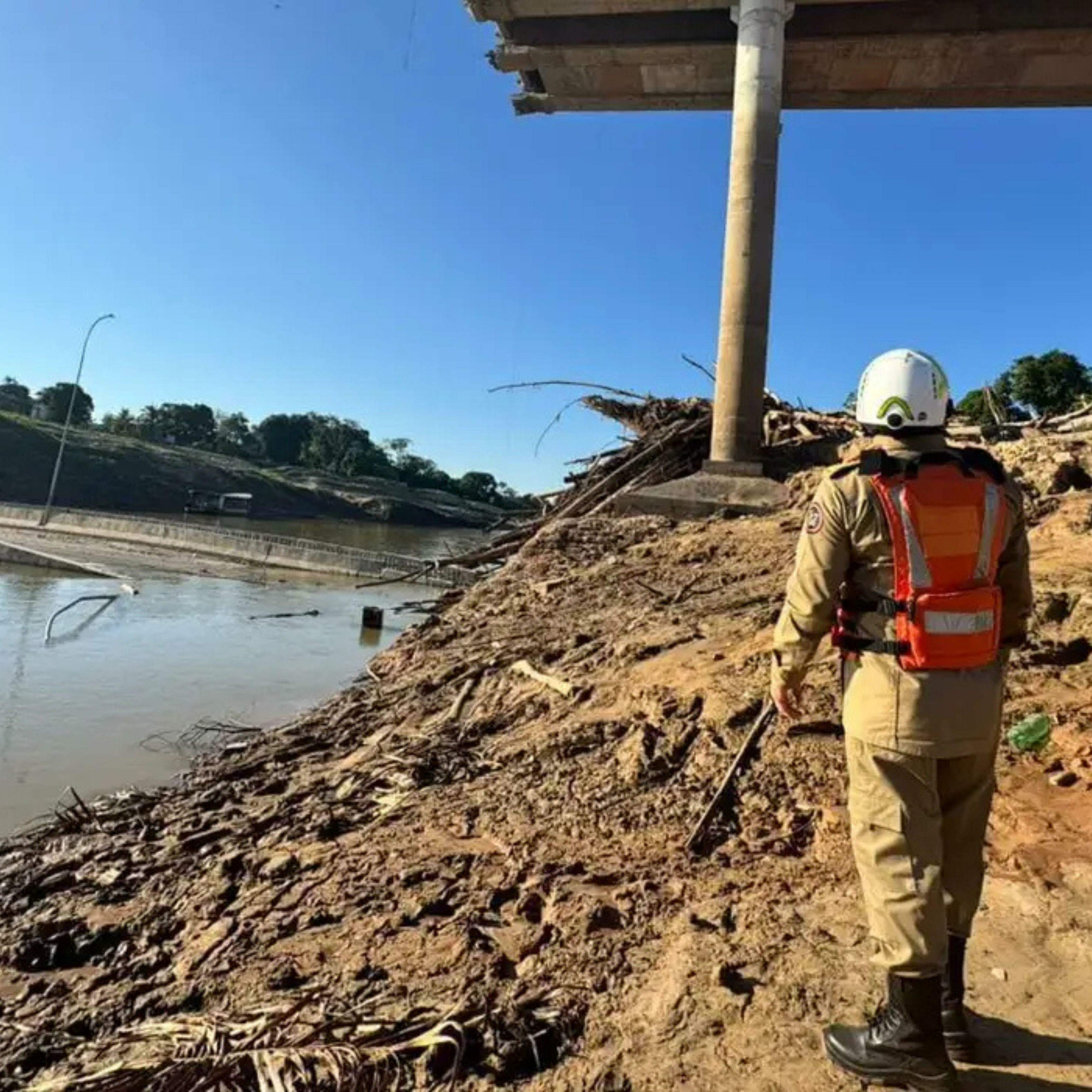 Ponte de R$ 36 milhões desaba e deixa quatro feridos no Acre