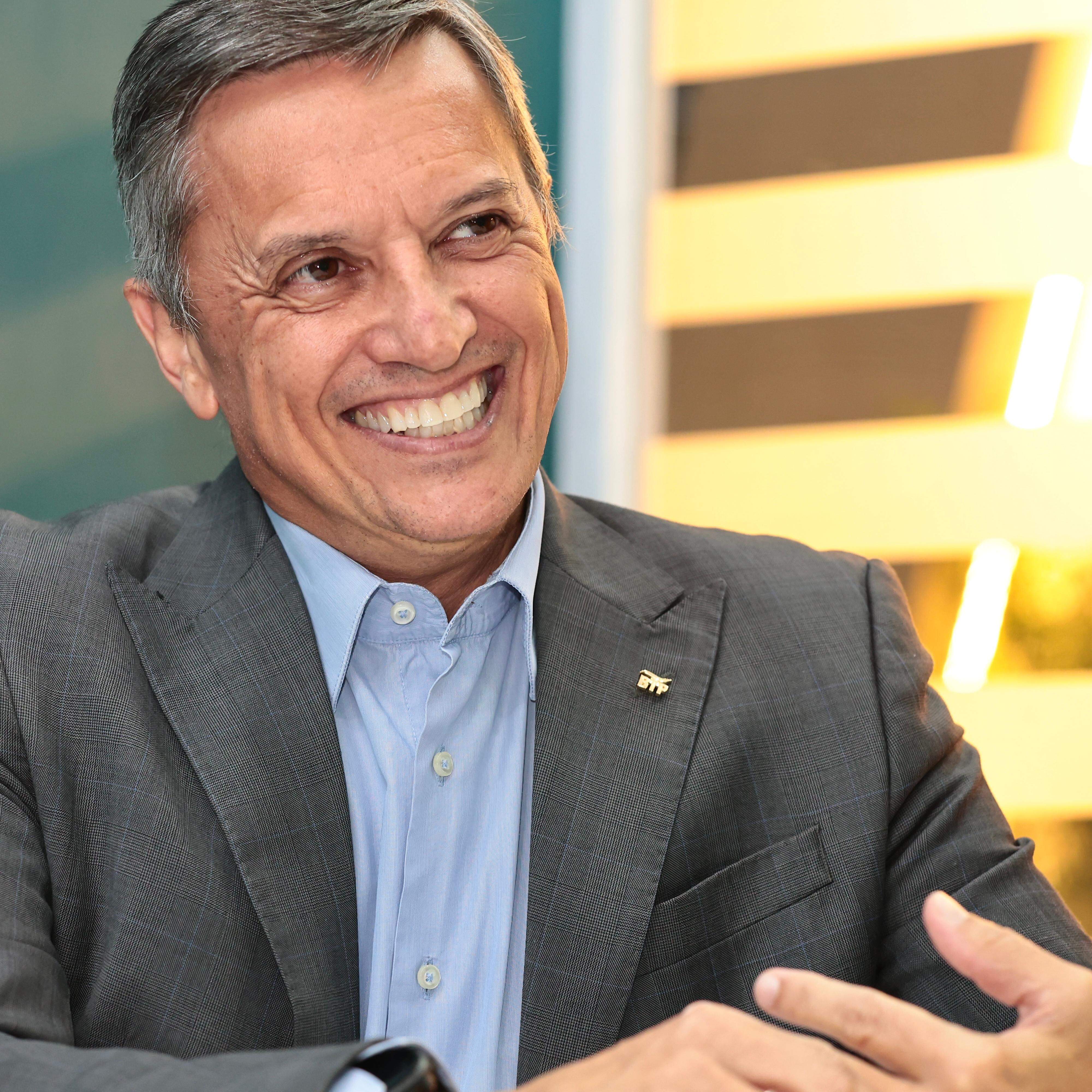 Cláudio Oliveira: “Os terminais estão preparados para receber navios maiores, mas a profundidade do Porto não permite. Estamos 12 anos atrasados em relação aos navios que operam no mundo”