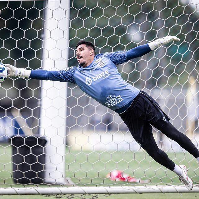 No Santos, João Paulo chegou a dizer que não se via em outro clube