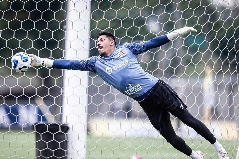No Santos, João Paulo chegou a dizer que não se via em outro clube