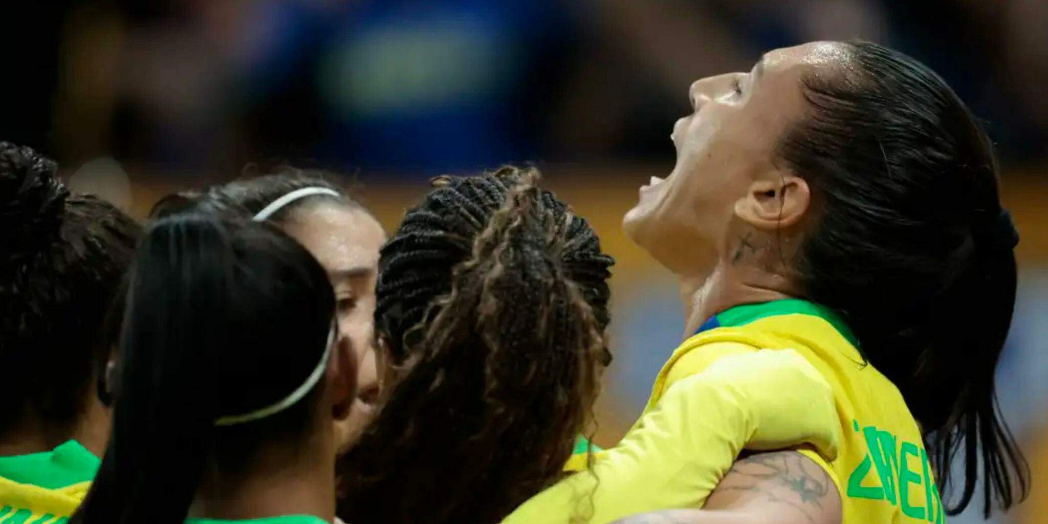 Em virada relâmpago, seleção brasileira feminina vence Estados Unidos