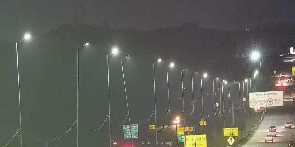 Interligação com o planalto no km 40 no início da noite deste domingo (7)