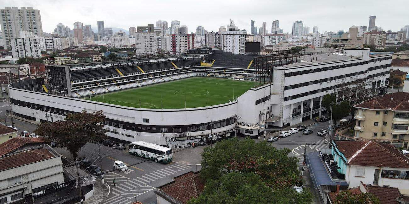 A quinta sessão para votação do novo estatuto, na Vila Belmiro, foi suspensa nesta segunda