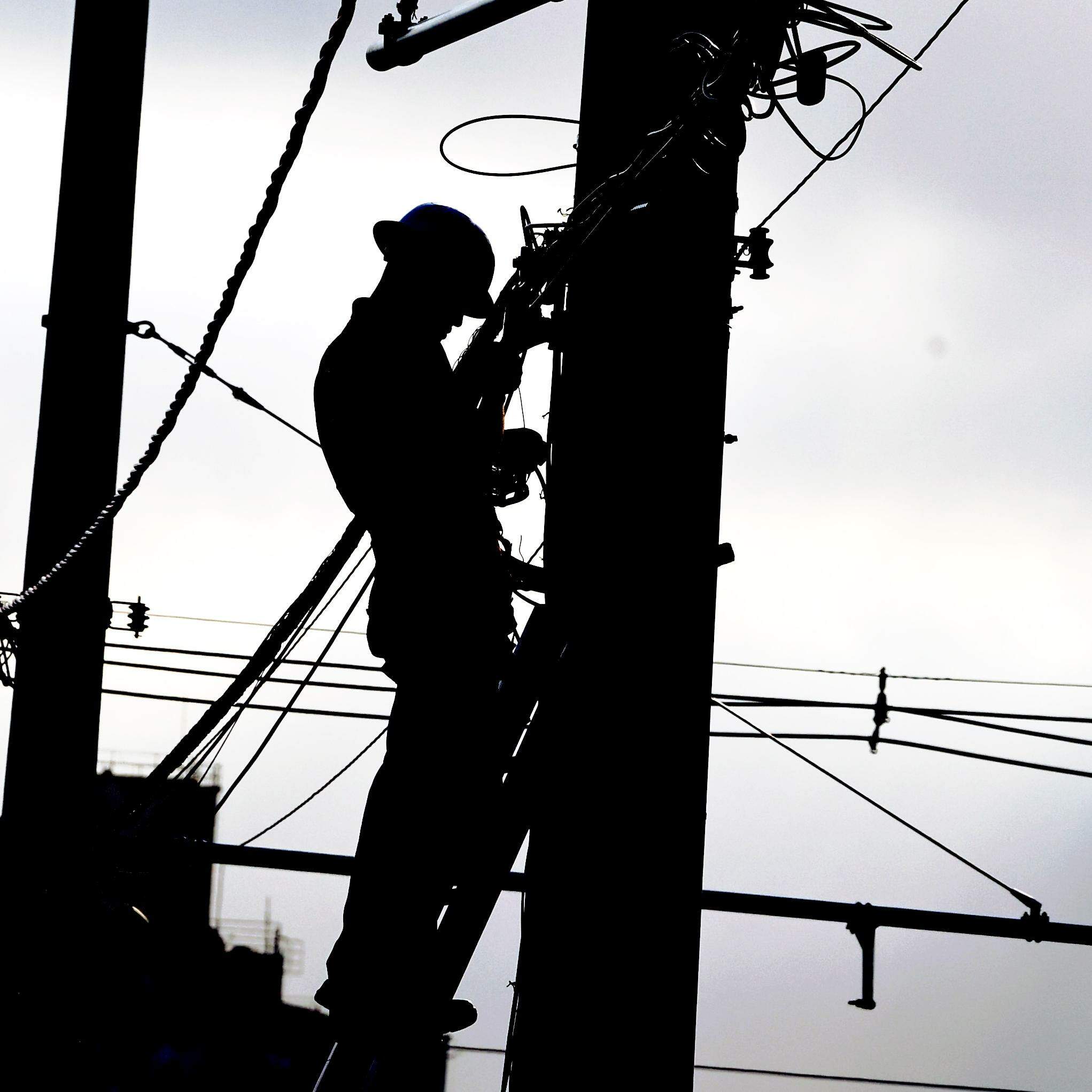 Apenas nos três primeiros meses de 2026 foram registradas 829 denúncias de possíveis fraudes e furtos de energia em Santos, segundo a CPFL