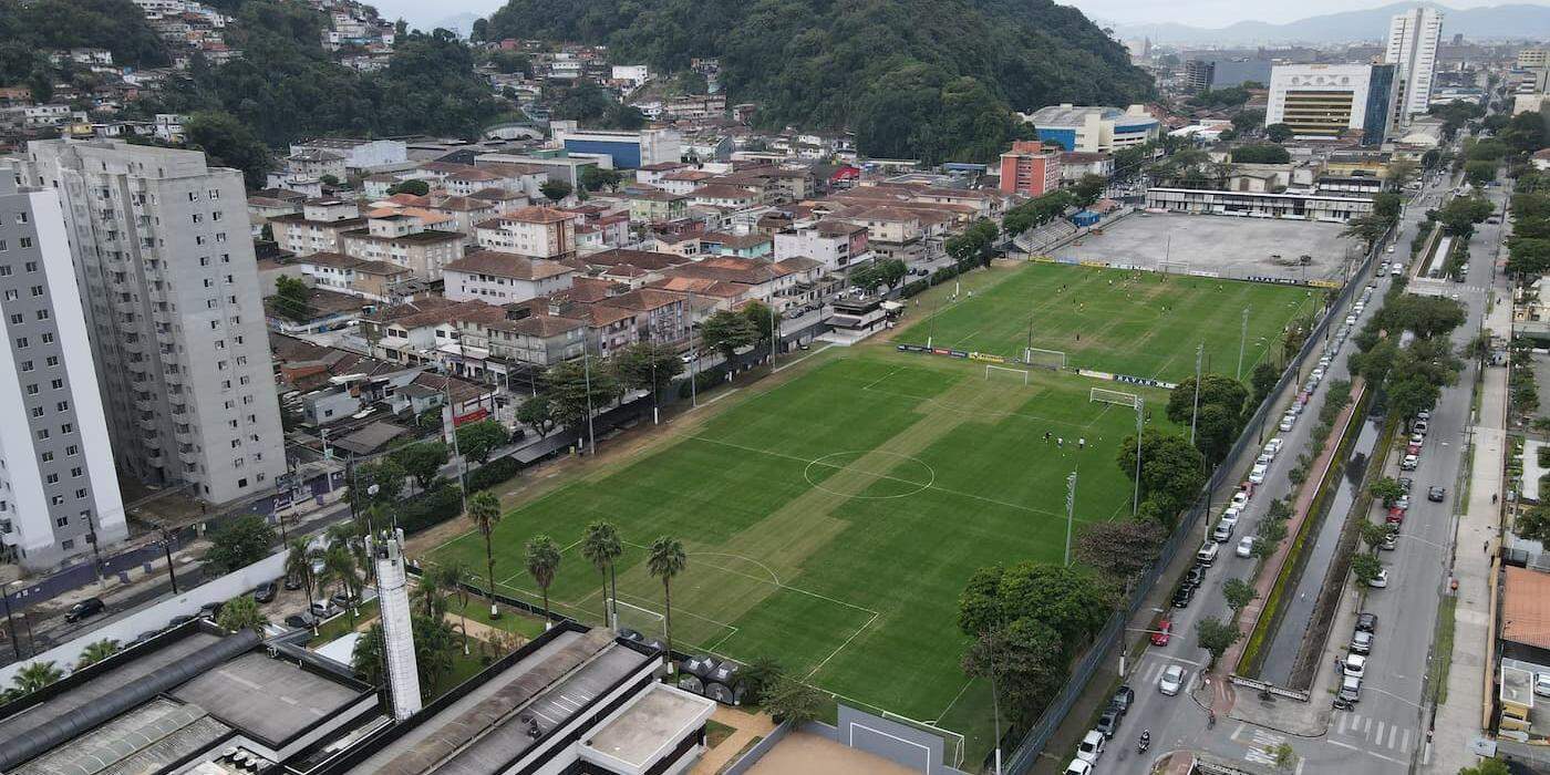 O Santos ocupa a área do CT Rei Pelé, que pertence à União, desde 1996