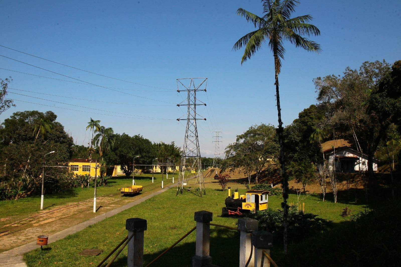 Usina de Itatinga, que gera eletricidade ao Porto de Santos, é exemplo