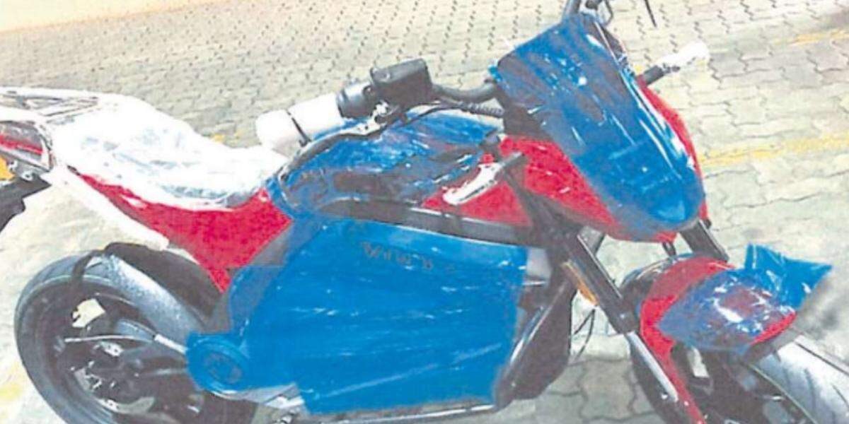 Motocicletas elétricas estão entre os itens apreendidos e que serão leiloados pela Receita Federal
