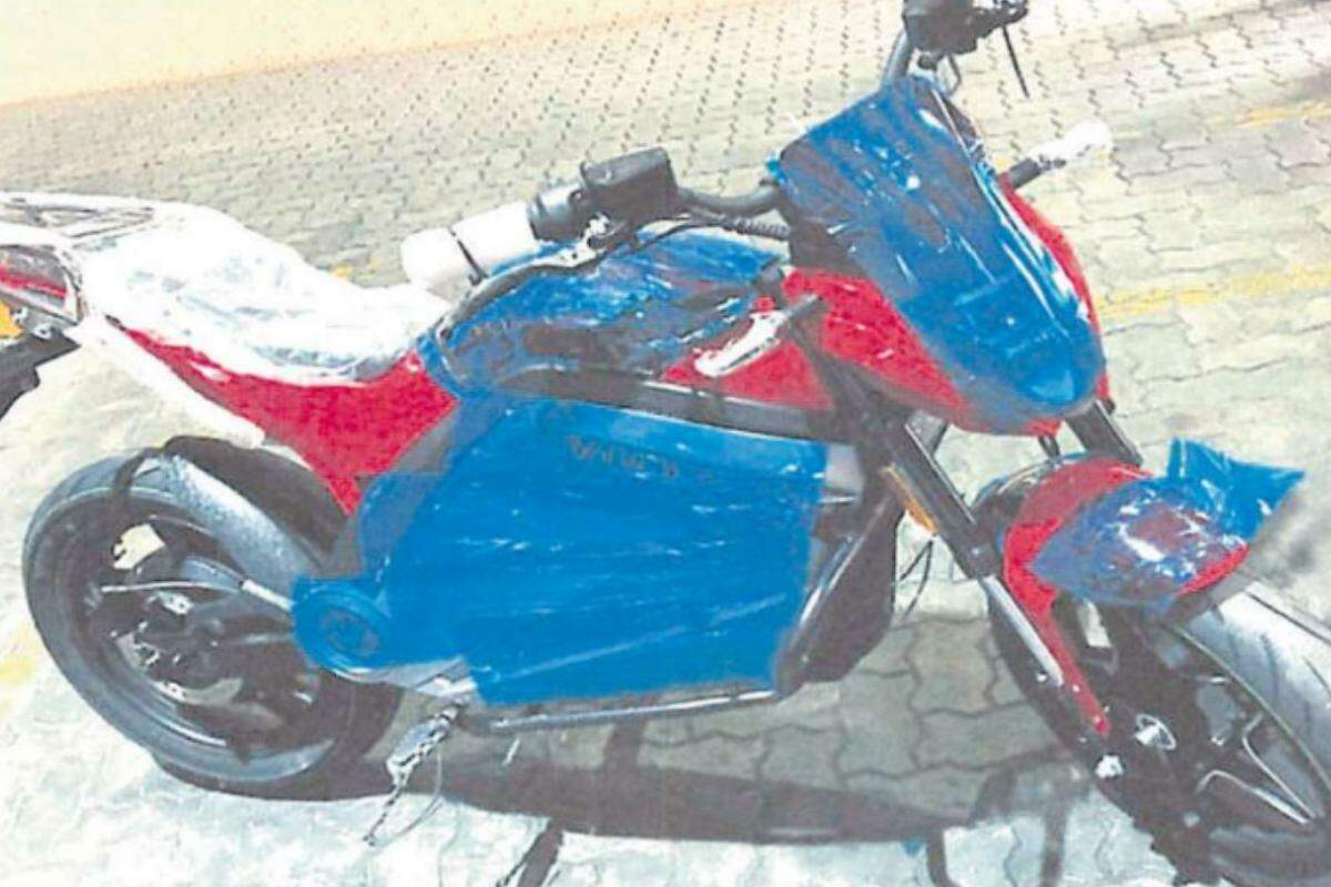 Motocicletas elétricas estão entre os itens apreendidos e que serão leiloados pela Receita Federal