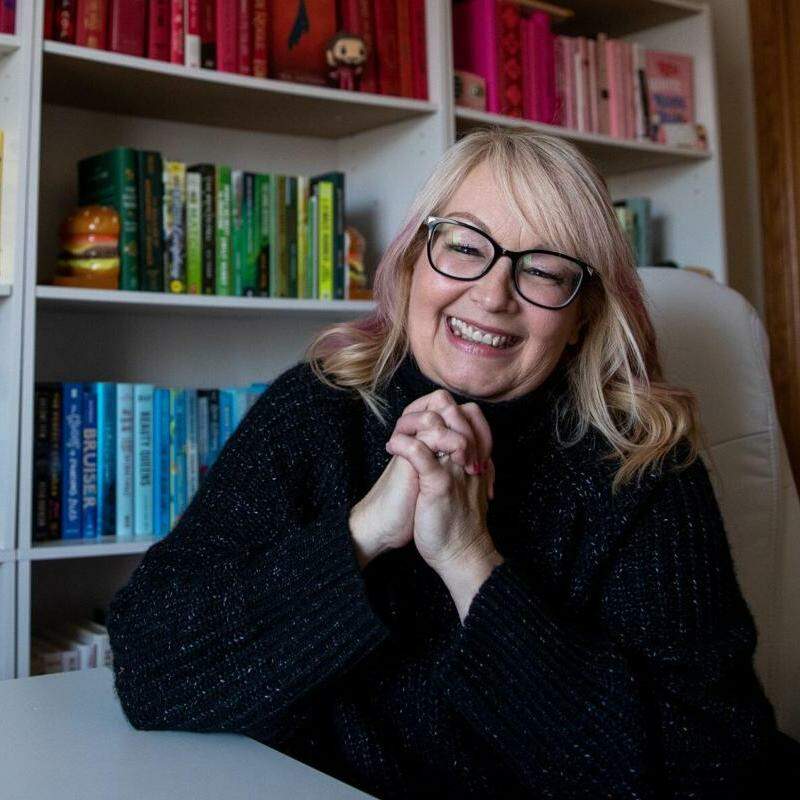 Lynn Painter vem a São Paulo