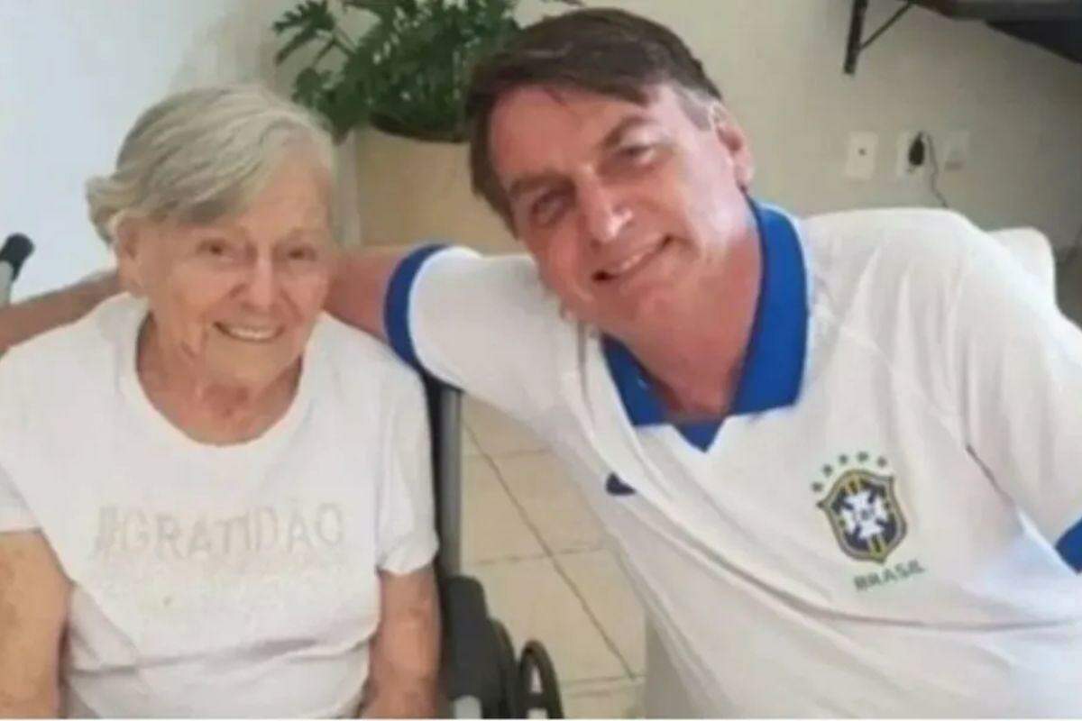 Mãe de Bolsonaro vira nome de viaduto em SP