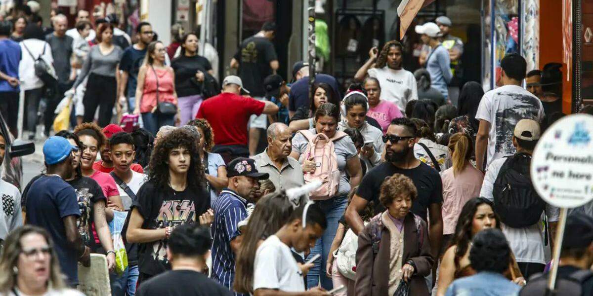 Salários diminuem pobreza em 22 regiões metropolitanas
