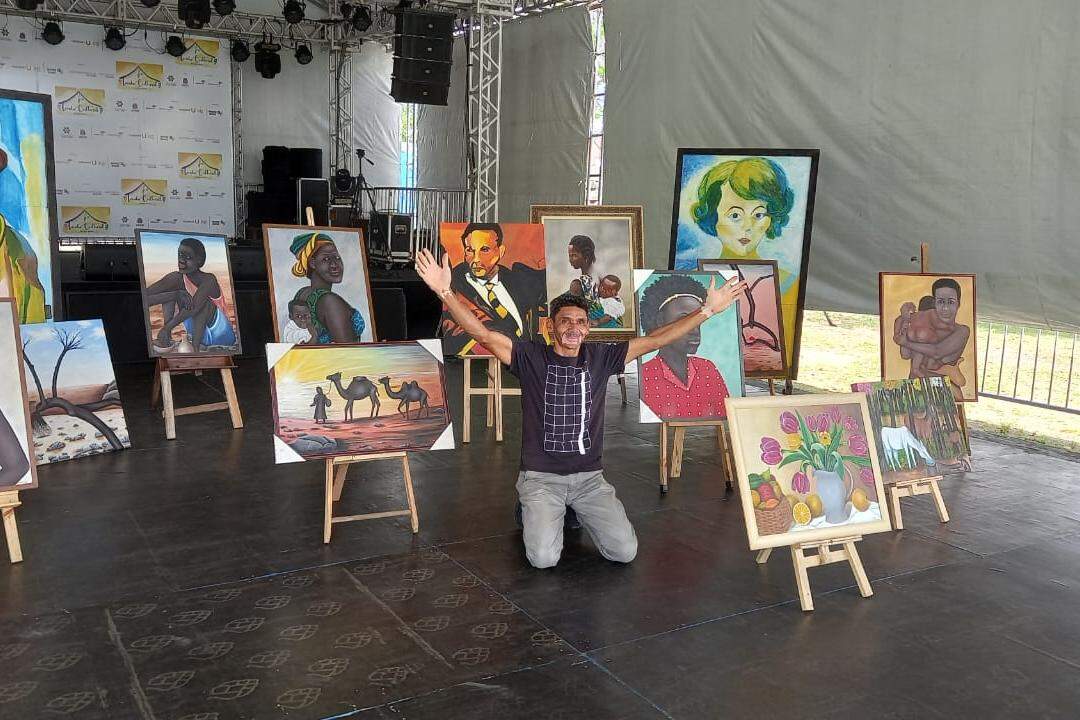 Josué também se dedica às artes plásticas